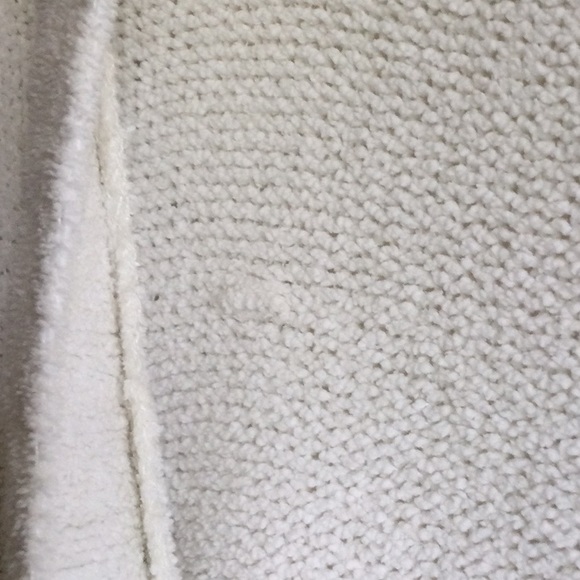 Sonoma Oversized Soft V-Neck Sweater, off-white, labeled size XL - Picture 4 of 8